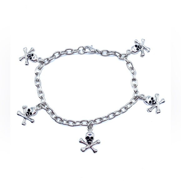 Skull Charm Bracelet Silver Tone - Picture 5 of 5
